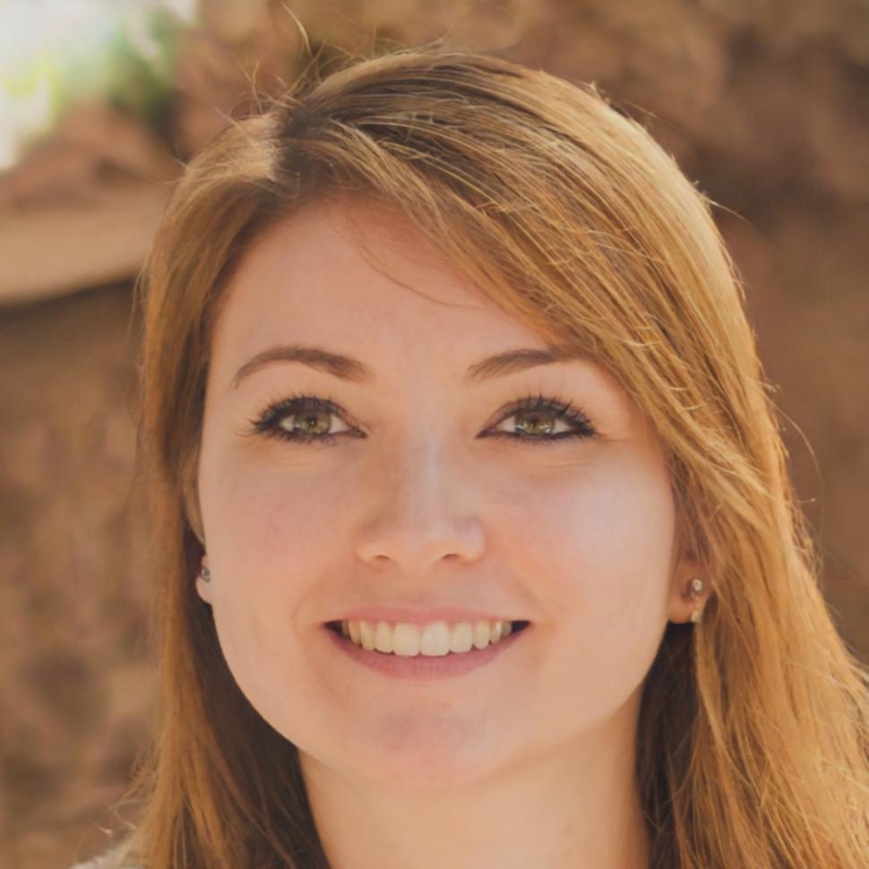 Porträt von Veronika Felsinger